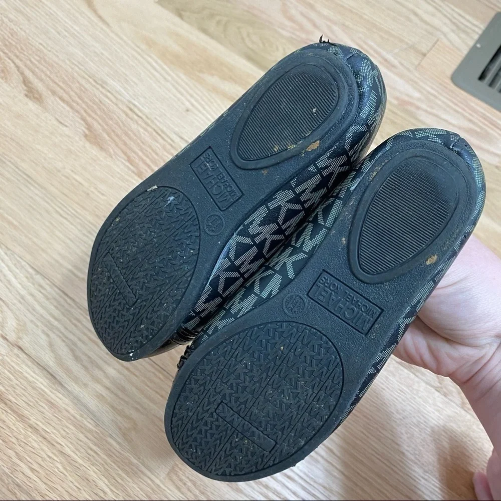 Michael Kors Girls Flats Black Monogram Sz 11 Gray